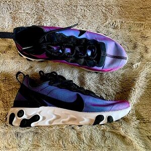 Nike, size 6